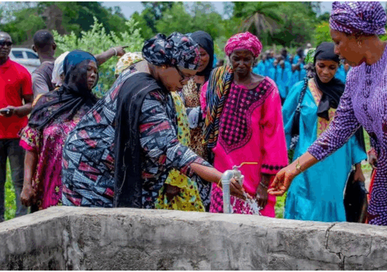 Gambia-women-water-facility