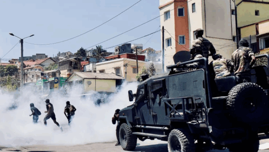 Madagascar-youth-protests-water-electricity-shortages