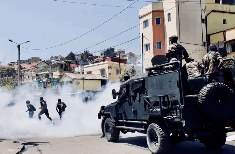 Madagascar-youth-protests-water-electricity-shortages
