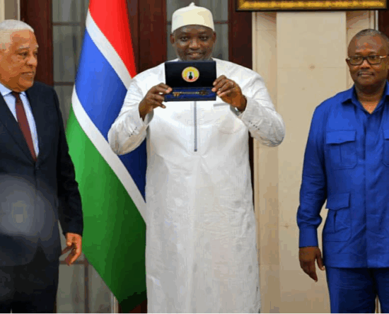 Adama-Barrow-Amílcar-Cabral-Medal